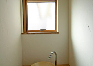 新潟市北区S様邸新築事例　シンプルな手洗いカウンター
